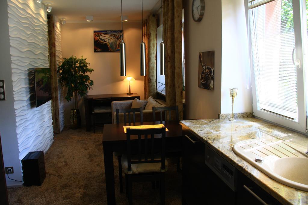 Old Muranow Apartment By Warsawresidence Group Room photo
