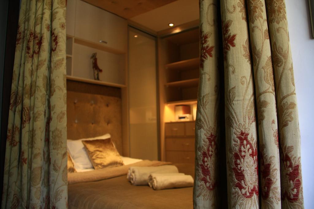 Old Muranow Apartment By Warsawresidence Group Room photo